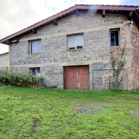  WEALSTONE : House | CHAMBLES (42170) | 180 m2 | 137 500 € 